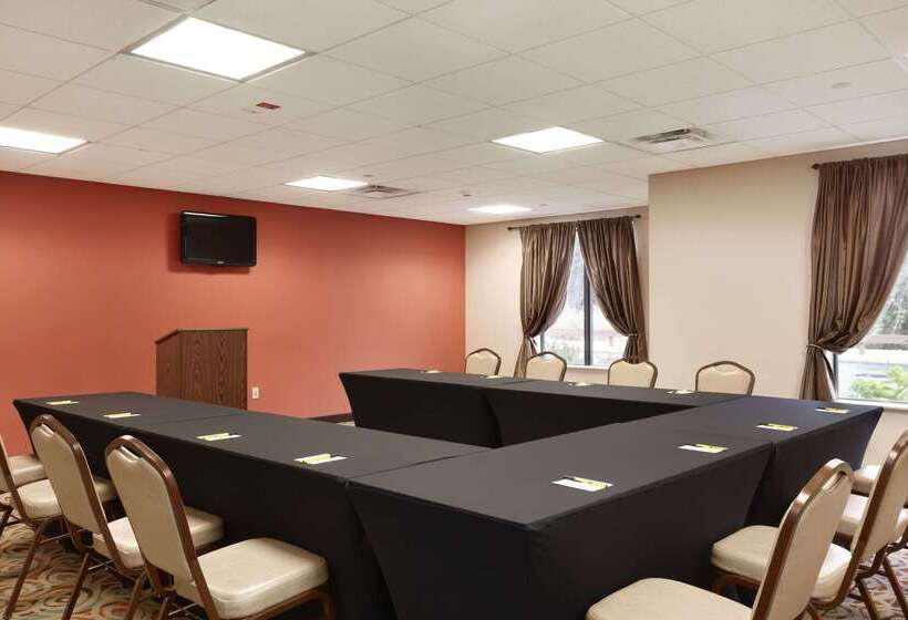 فندق Super 8 By Wyndham Pennsville/wilmington