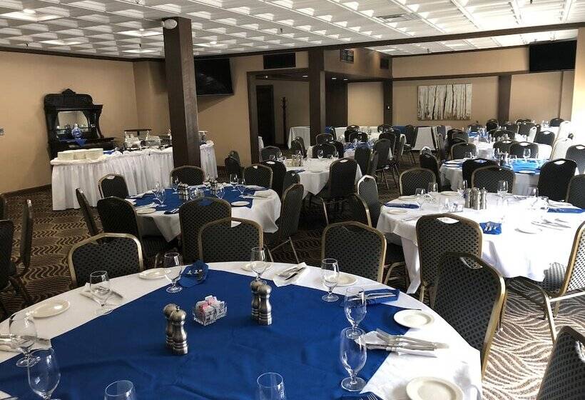 בית מלון כפרי The Sherman Inn