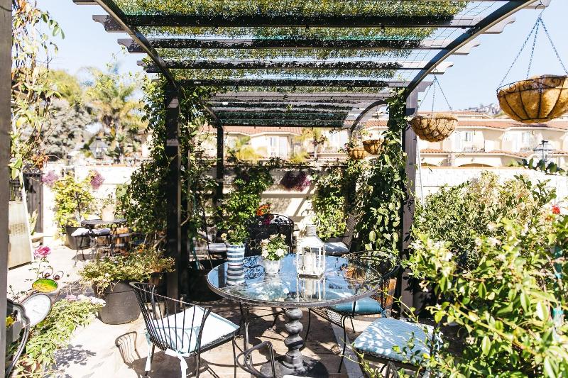 汽车旅馆  Laguna Cove