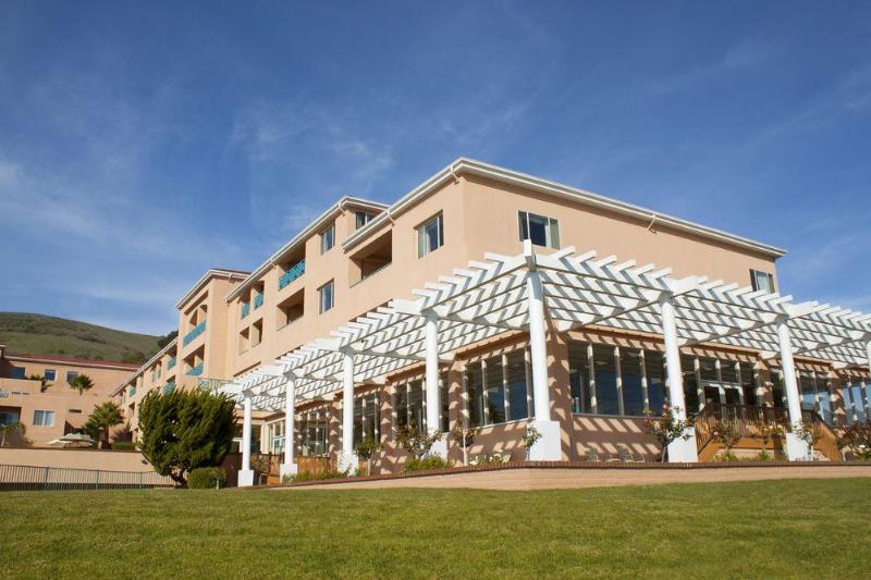 אתר נופש San Luis Bay Inn