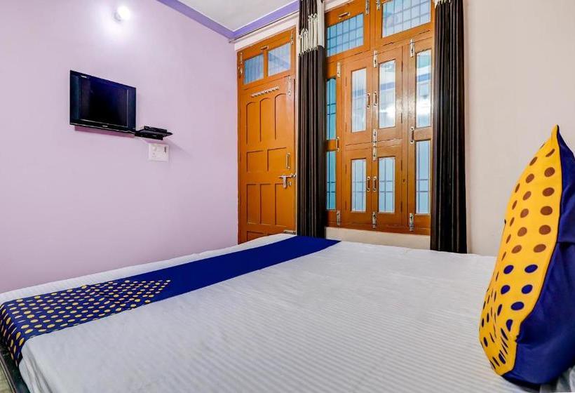 ホテル Spot On 68052 Surya Guest House
