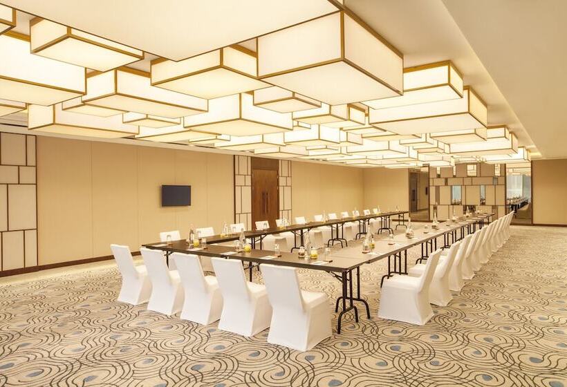ホテル Hyatt Regency Thrissur