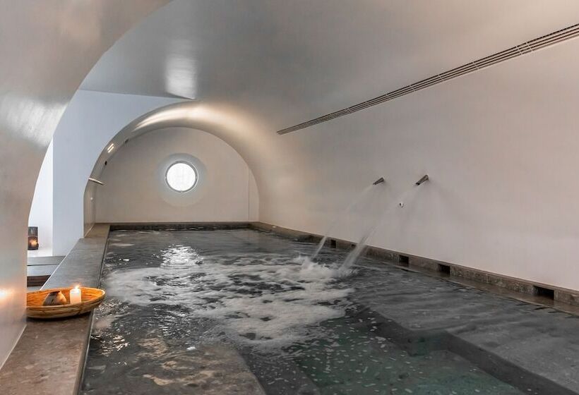 Orama Hotel & Spa