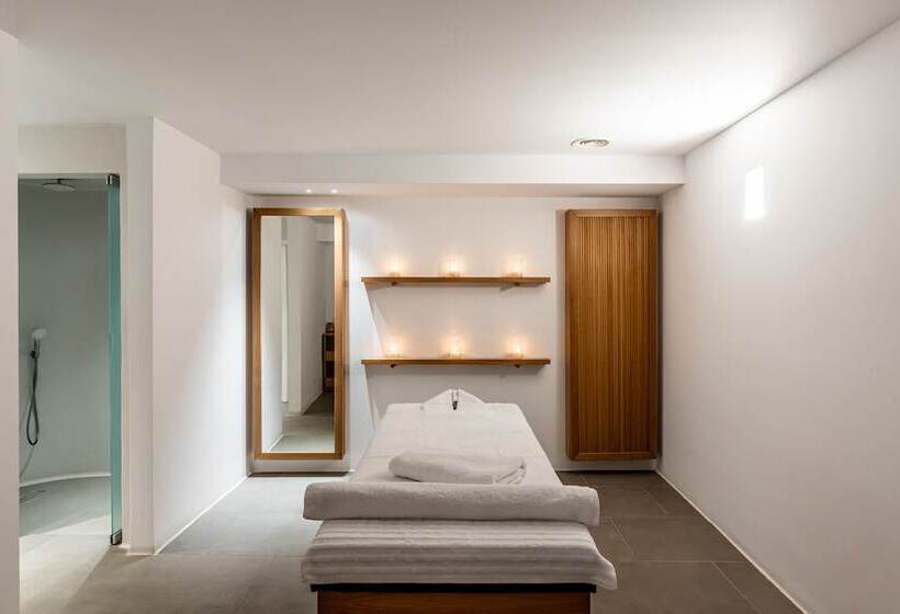 Orama Hotel & Spa