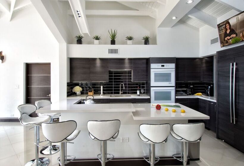Paradiso By Island Properties Online