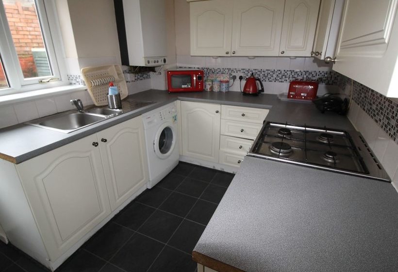 Tongwynlais Cottage By Cardiff Holiday Homes