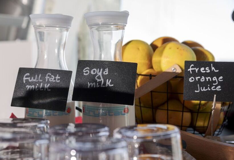 Pearl Of Caldera Oia Boutique Hotel By Pearl Hotel Collection