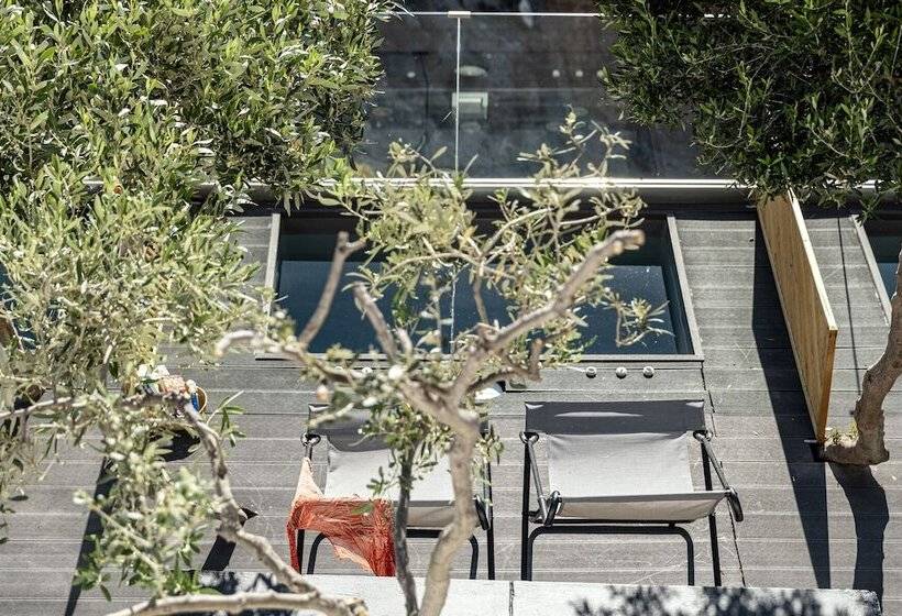 Pearl Of Caldera Oia Boutique Hotel By Pearl Hotel Collection