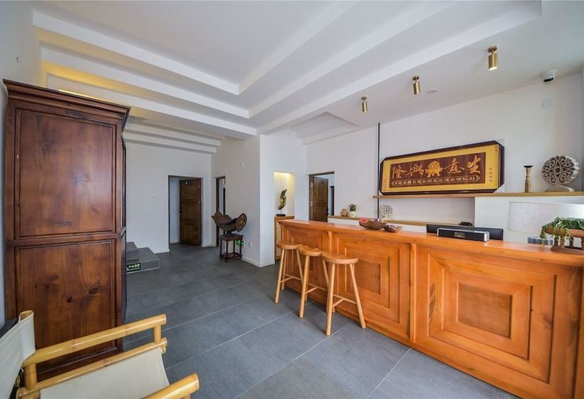 هاستل Luyunshe Inn