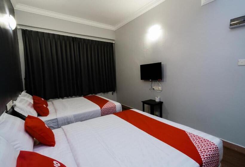 Dung Fang Hotel By Oyo Rooms