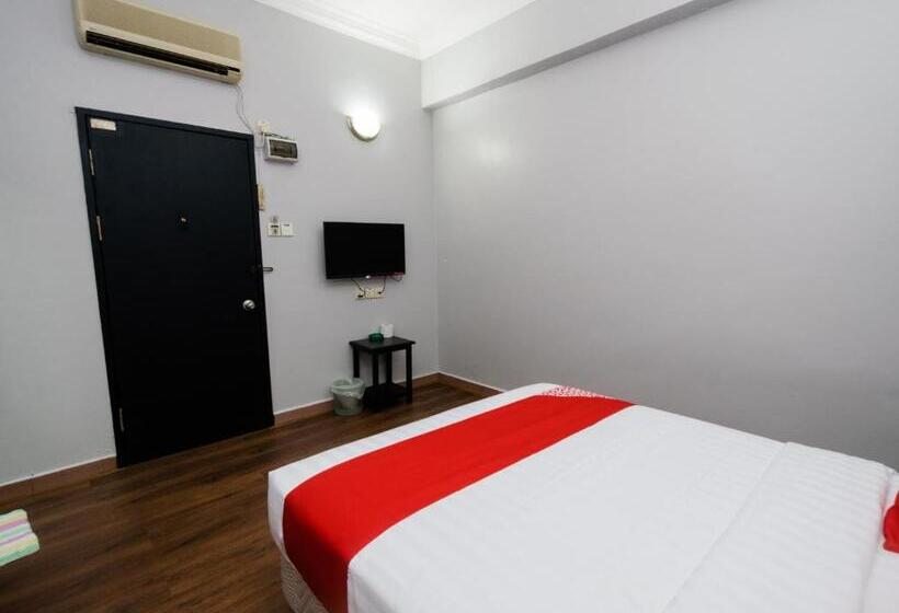 Dung Fang Hotel By Oyo Rooms