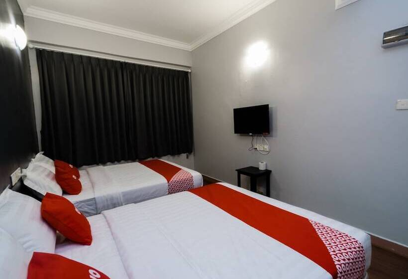 Dung Fang Hotel By Oyo Rooms