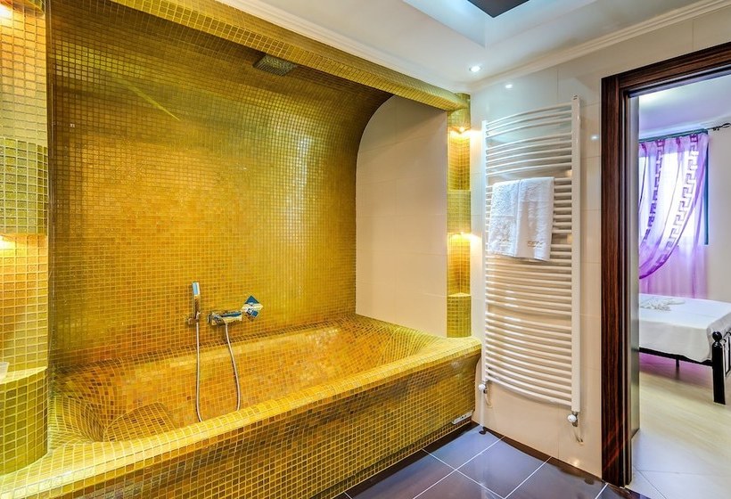 Luxury Villa In Kera