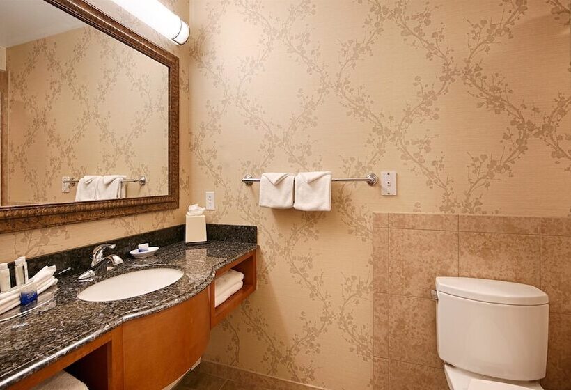 هتل Best Western Plus Silver Saddle Inn