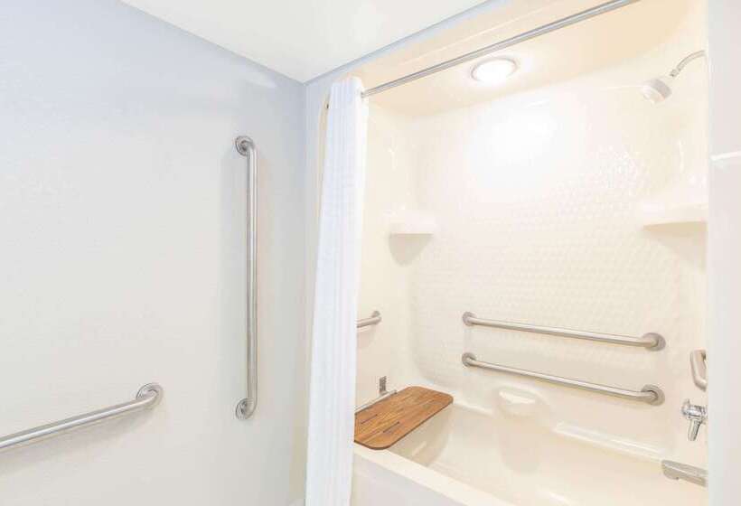 هتل Days Inn By Wyndham Eagan Minnesota Near Mall Of America