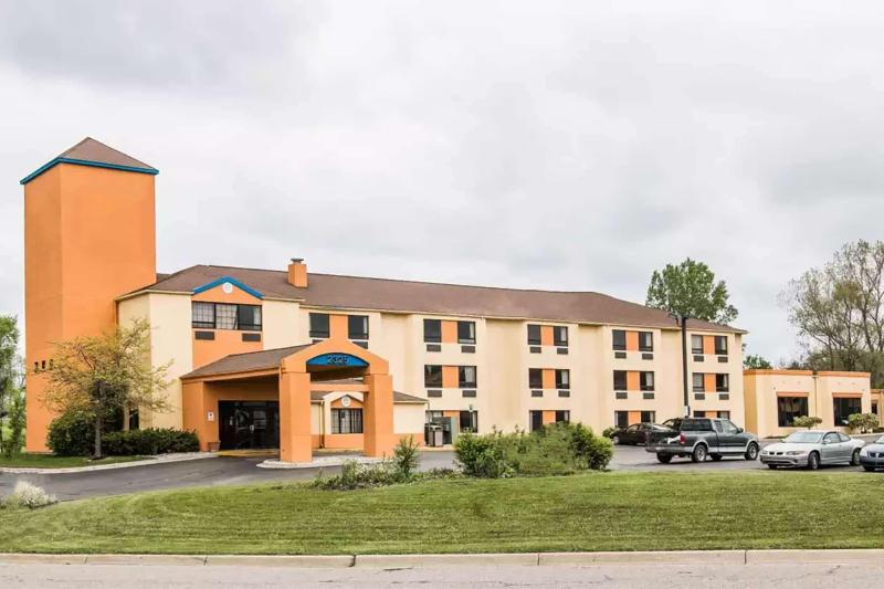 هتل Days Inn By Wyndham Flint/bishop International Airport