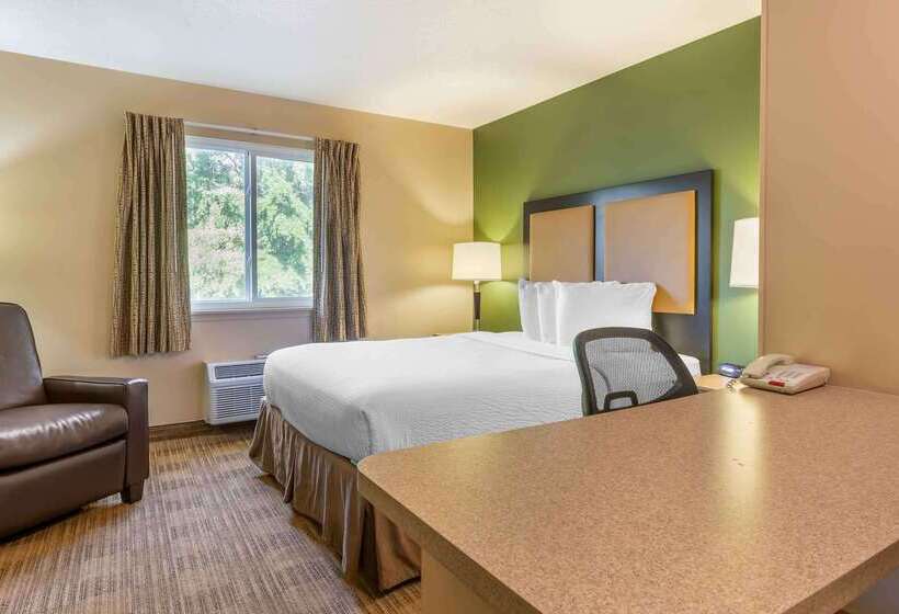 هتل Extended Stay America Suites  Cleveland  Great Northern Mall