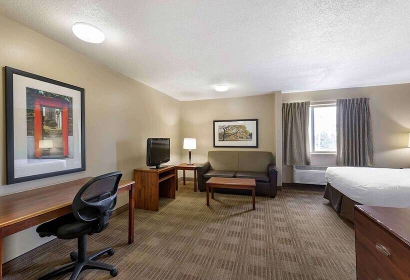 هتل Extended Stay America Suites  Cleveland  Great Northern Mall