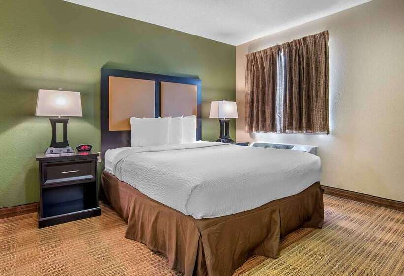 هتل Extended Stay America Select Suites   Detroit   Ann Arbor   University South