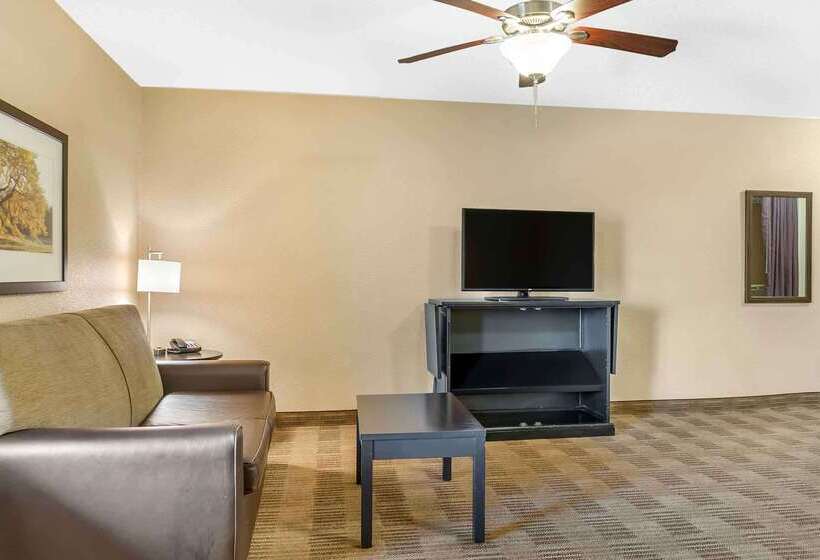 هتل Extended Stay America Select Suites   Detroit   Ann Arbor   University South