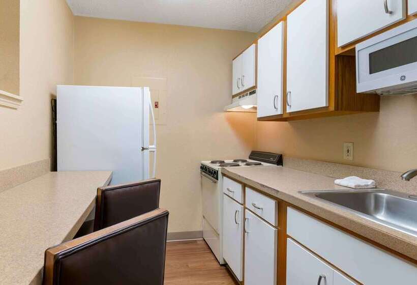 فندق Extended Stay America Suites  Fort Wayne  North