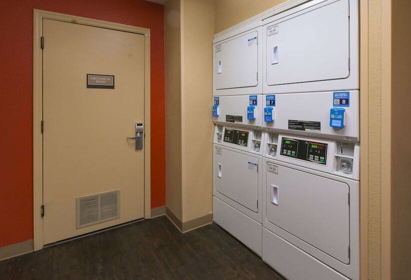 ホテル Suburban Studios Louisville East