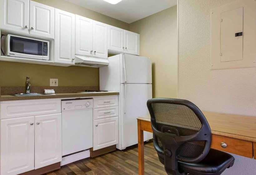 בית מלון כפרי Extended Stay America Suites  Phoenix  Scottsdale