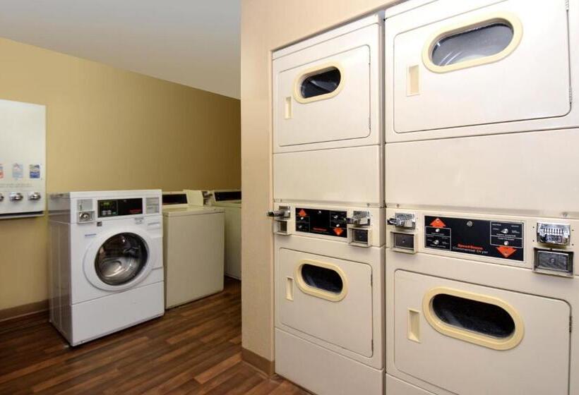 בית מלון כפרי Extended Stay America Select Suites   St Louis   Westport   Craig Road