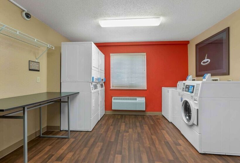호텔 Extended Stay America Suites  Toledo  Maumee