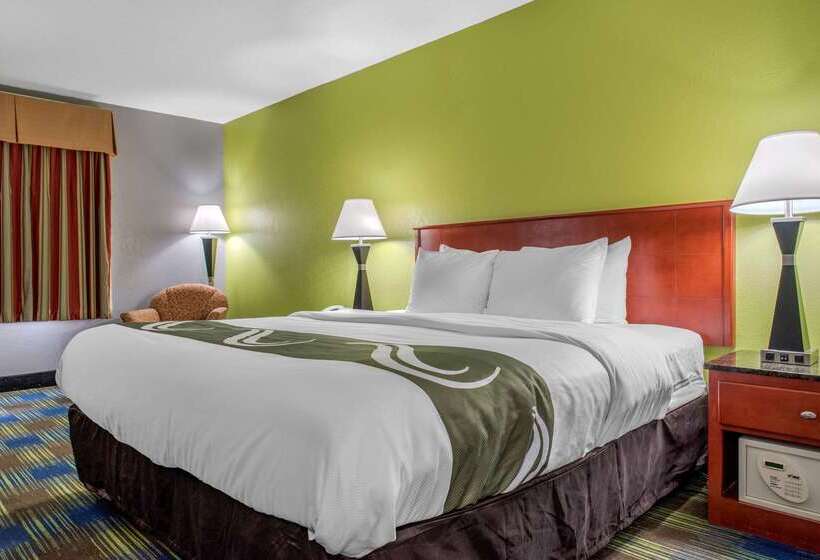 בית מלון כפרי Quality Inn & Suites Bedford West