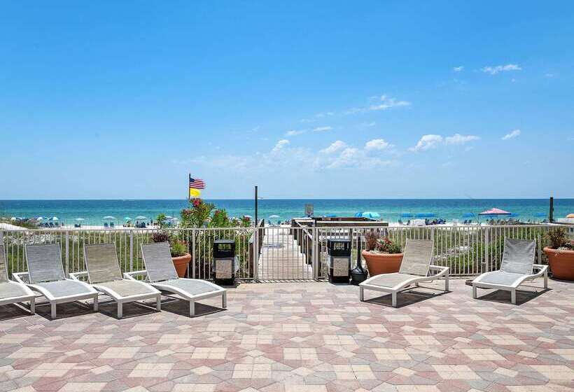 هتل Sleep Inn On The Beach