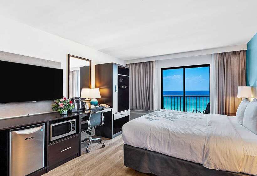 هتل Sleep Inn On The Beach