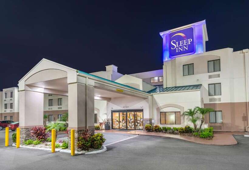 Spot X Hotel Tampa   Wesley Chapel By The Red Collection