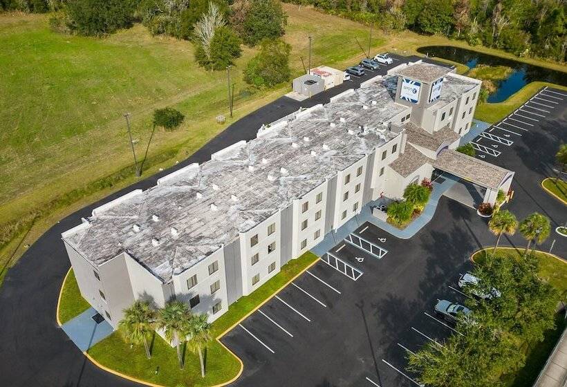 Spot X Hotel Tampa   Wesley Chapel By The Red Collection