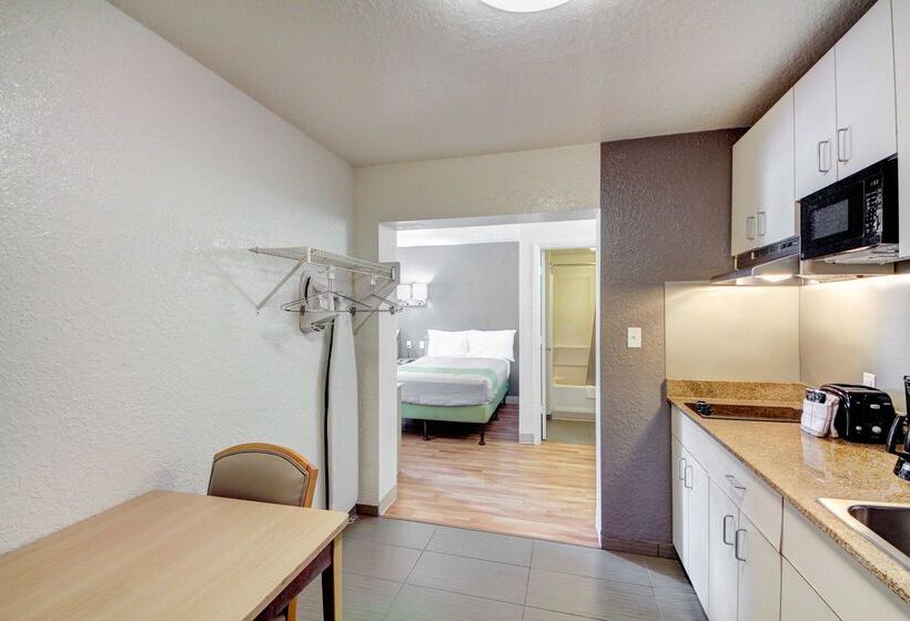 ホテル Studio 6 Midwest City, Ok   Oklahoma City