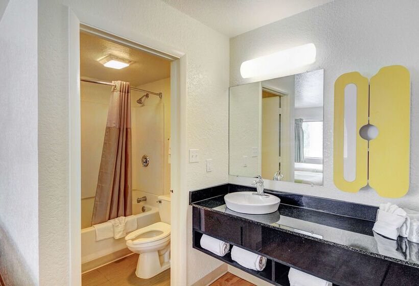 ホテル Studio 6 Midwest City, Ok   Oklahoma City