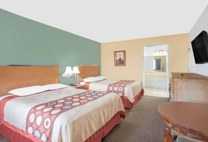 هتل Super 8 By Wyndham St. George Ut