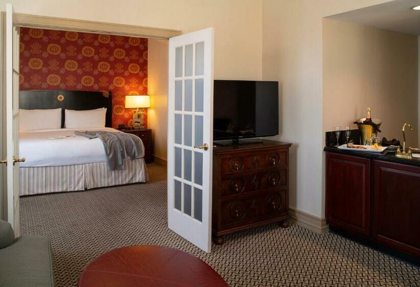 هتل The Stephen F Austin Royal Sonesta