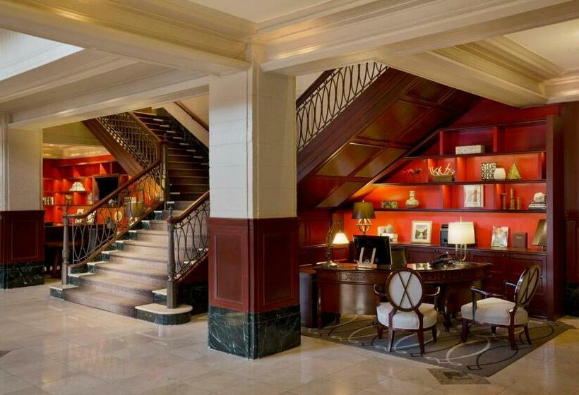هتل The Stephen F Austin Royal Sonesta