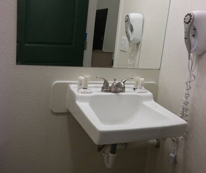 Sitka Hotel And Restaurant