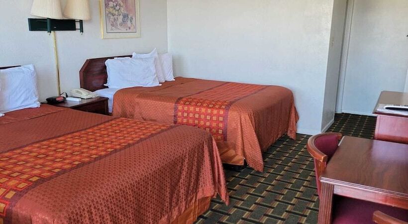 Stagecoach Motel
