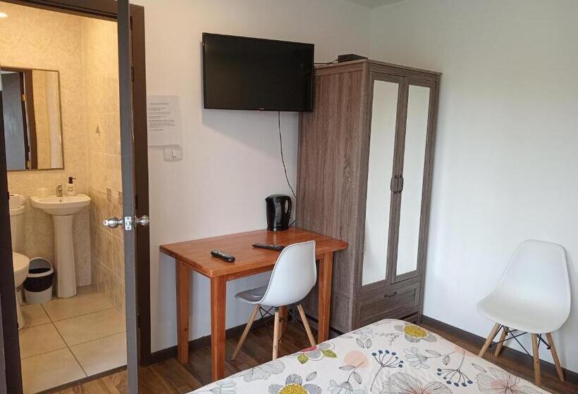 مبيت وإفطار Hospedaje Familiar El Encanto