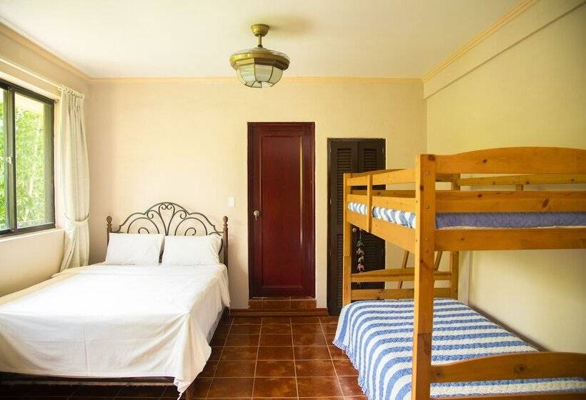 تختخواب و صبحانه Seven Color Sea View Villa