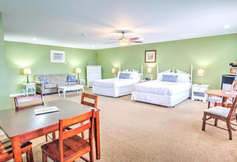 ホテル East Shore Lodging
