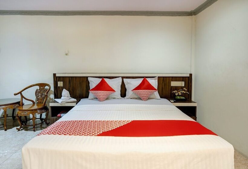 هتل Oyo 2972 Wisma Sartika