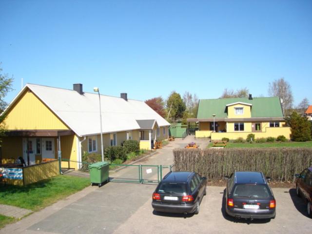 Skrea Vandrarhem  Hostel