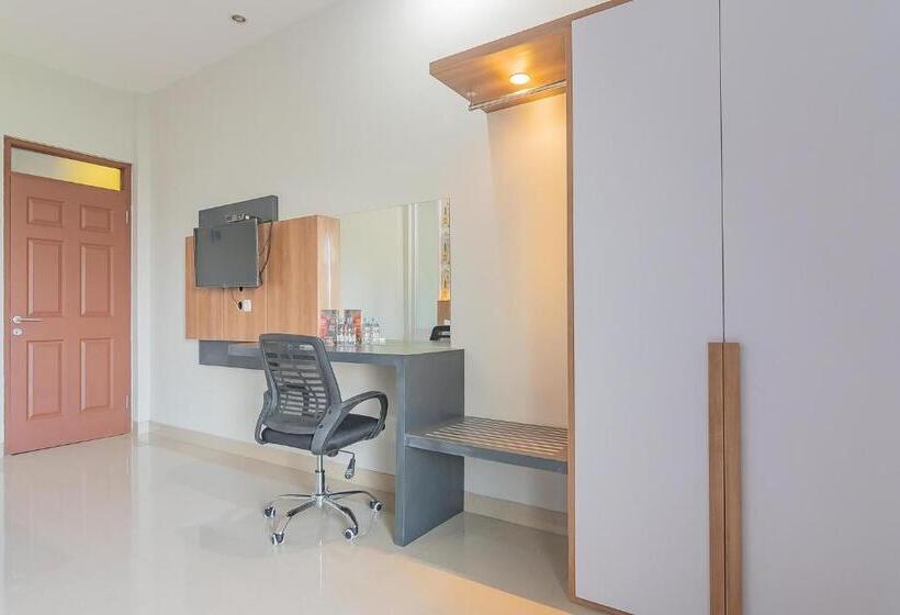 پانسیون Reddoorz Plus Near Taman Budaya Samarinda