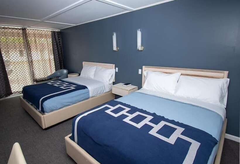 The Grand Motel