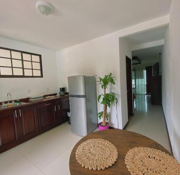 هتل Ocean View Lodge