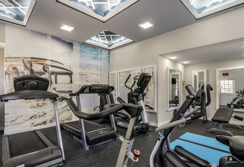 فندق Clarion Pointe Tampa Brandon Near Fairgrounds And Casino